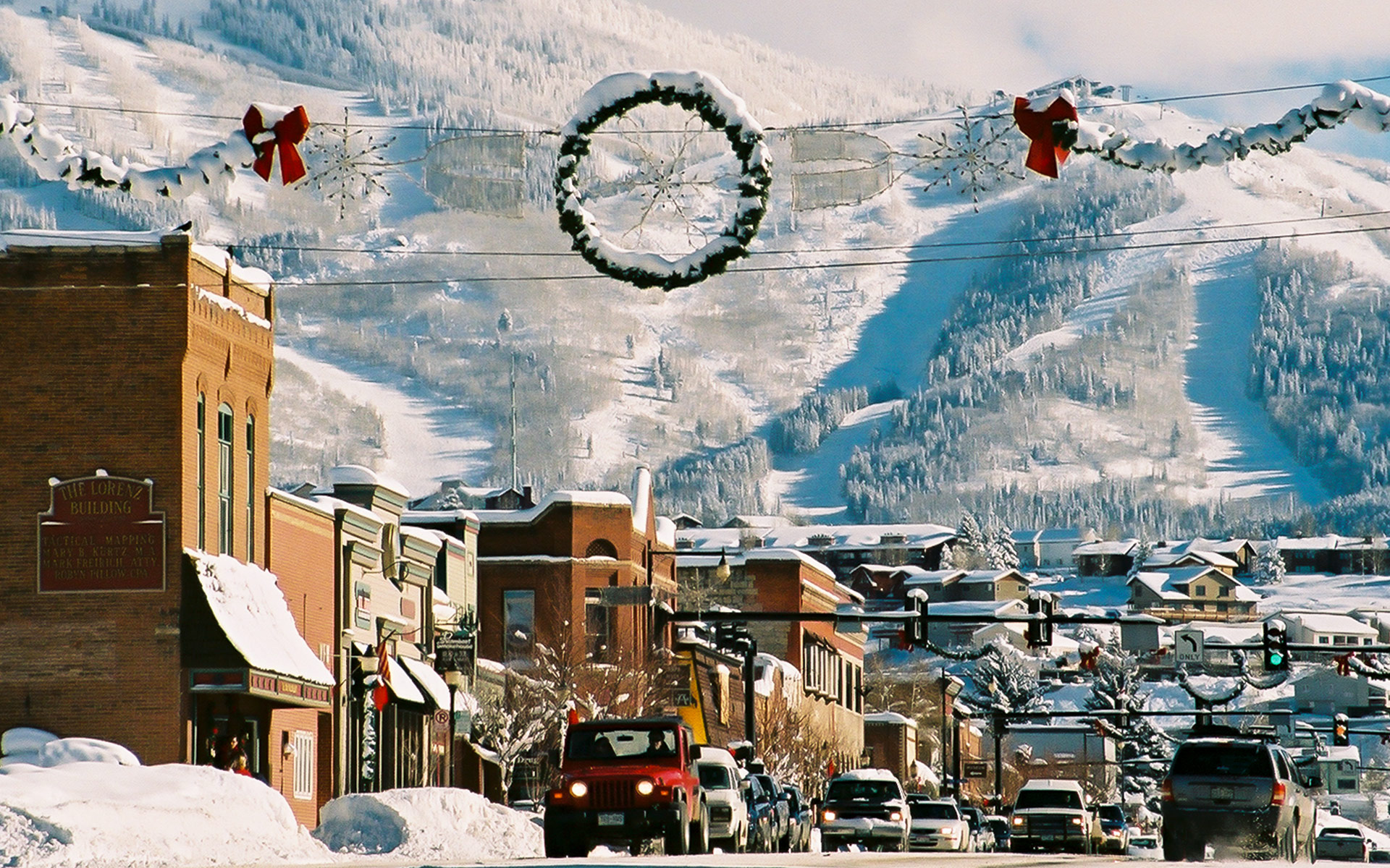 Christmas And New Years In Steamboat Springs Is Nothing Short Of Magical Imagine Ling Lights Dd From Buildings Trees Streets Ered White